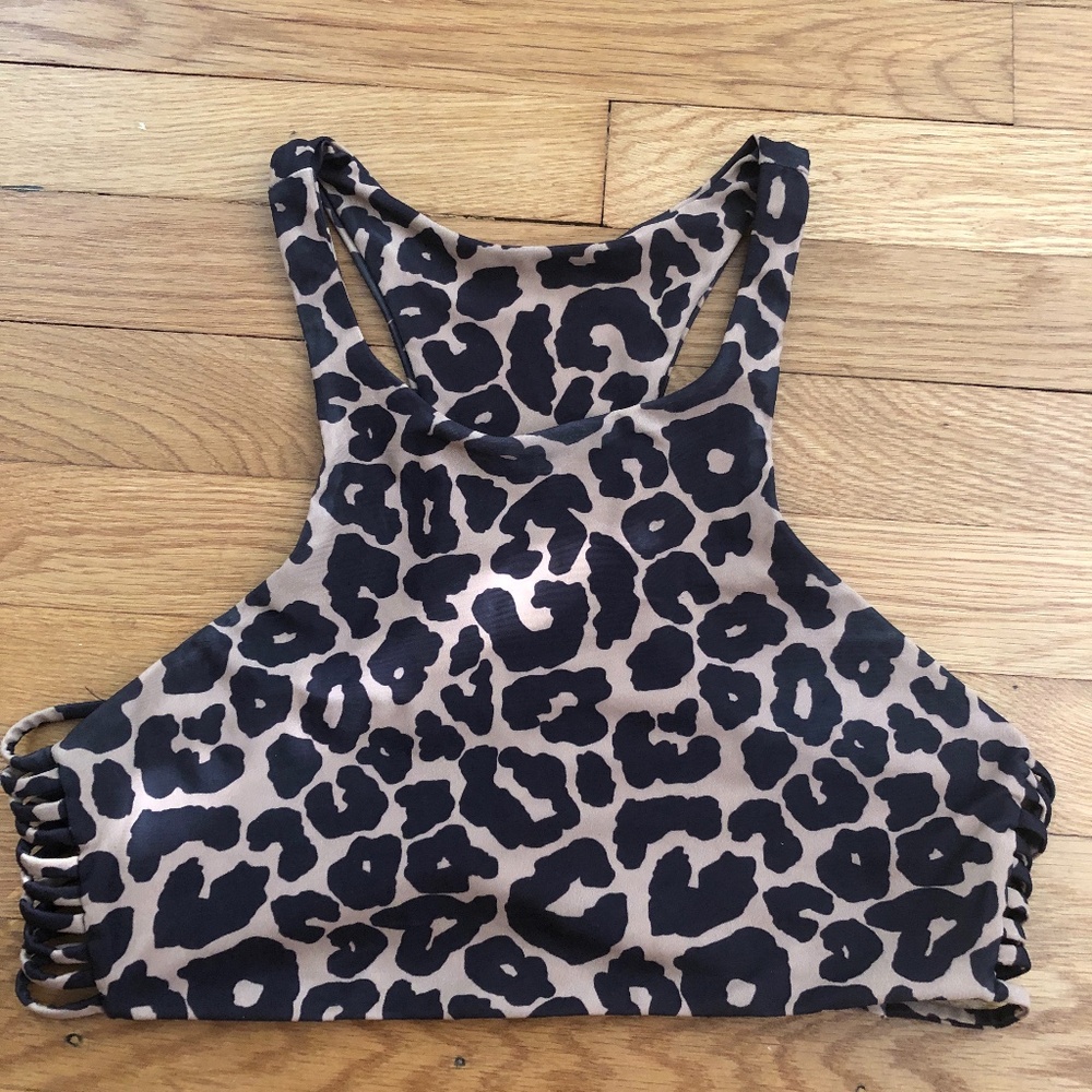 GUC! Stone Fox Venice Bikini Top Leopard